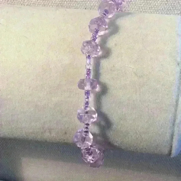 Purple Strecth Bracelet - Picture 2 of 4